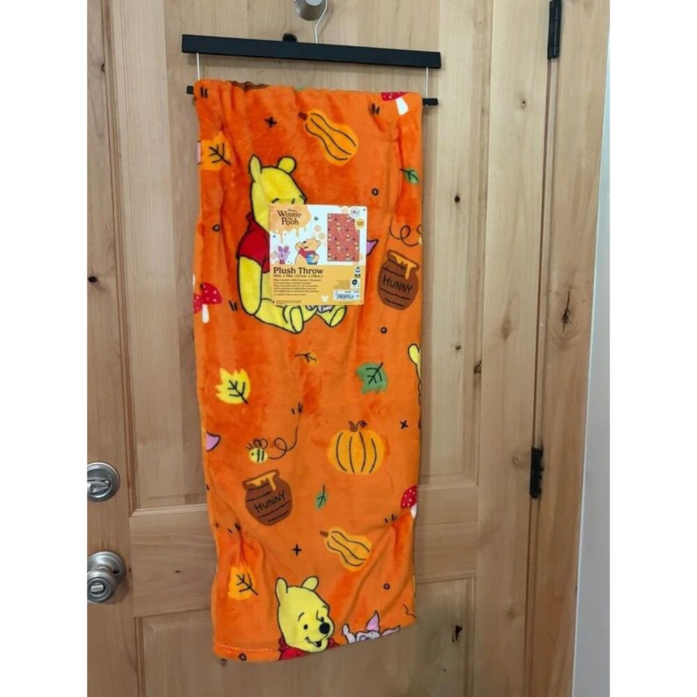 Disney Winnie the Pooh Fall Plush Throw Blanket NWT